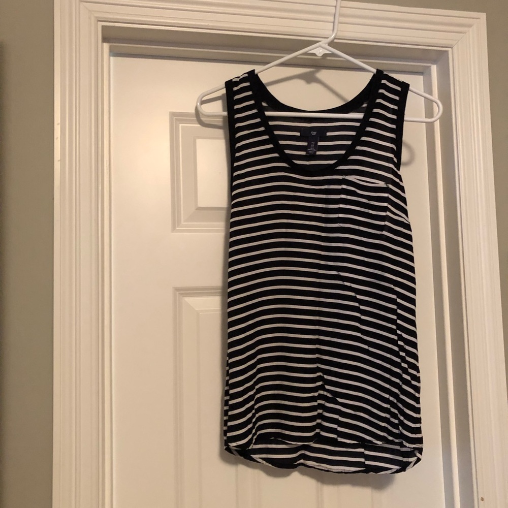 Gap black/white striped tank